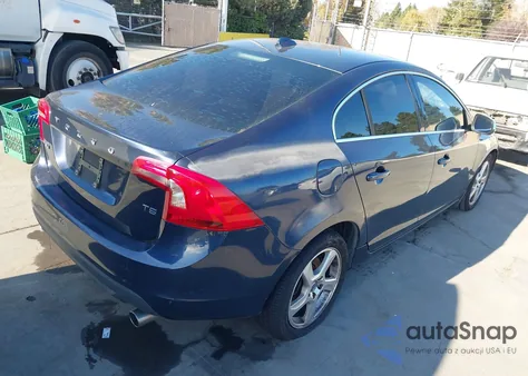 2012 Volvo S60 T5 z USA, uszkodzony, nr VIN YV1622FS4C2126681